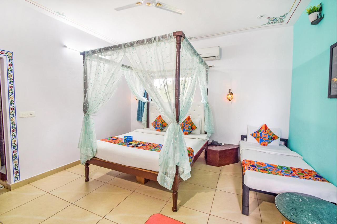 Fabhotel Everest International Udaipur Exterior photo